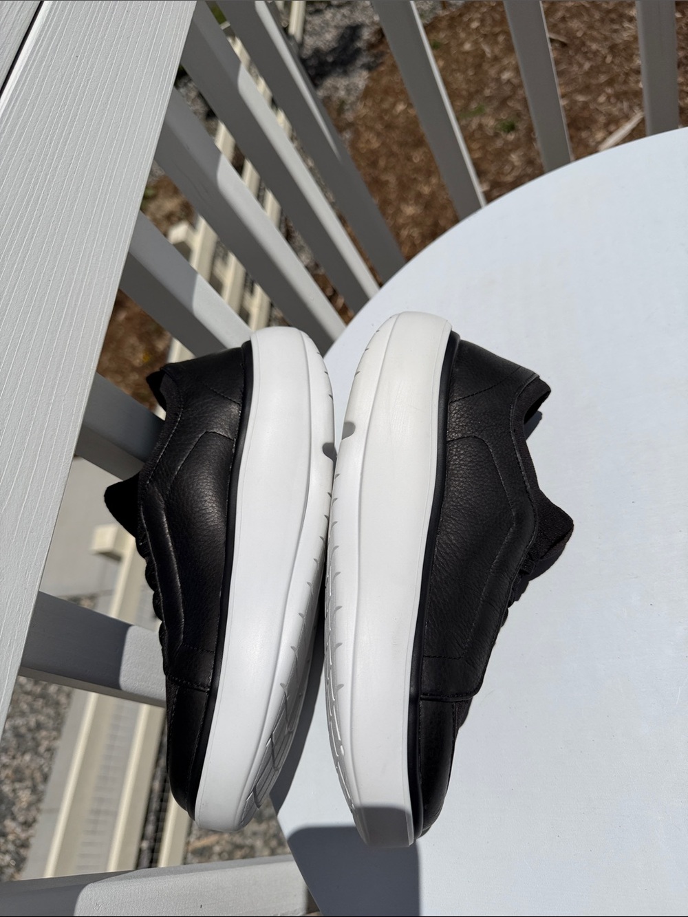 OOFOS Club+ Leather Slip-On Sneakers In Black/White-Sz 10 - Picture 9 of 14